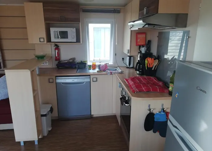 Grand Mobil Home 3Chbr 2Sdb Camping La Carabasse